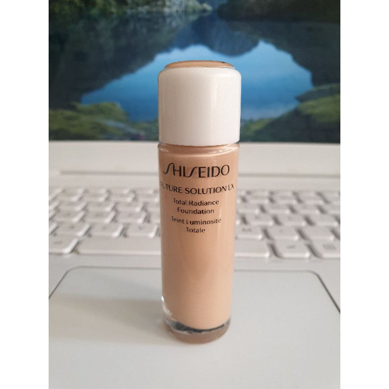 Shiseido Total Radiance Foundation 3 Rose 10ML TESTER