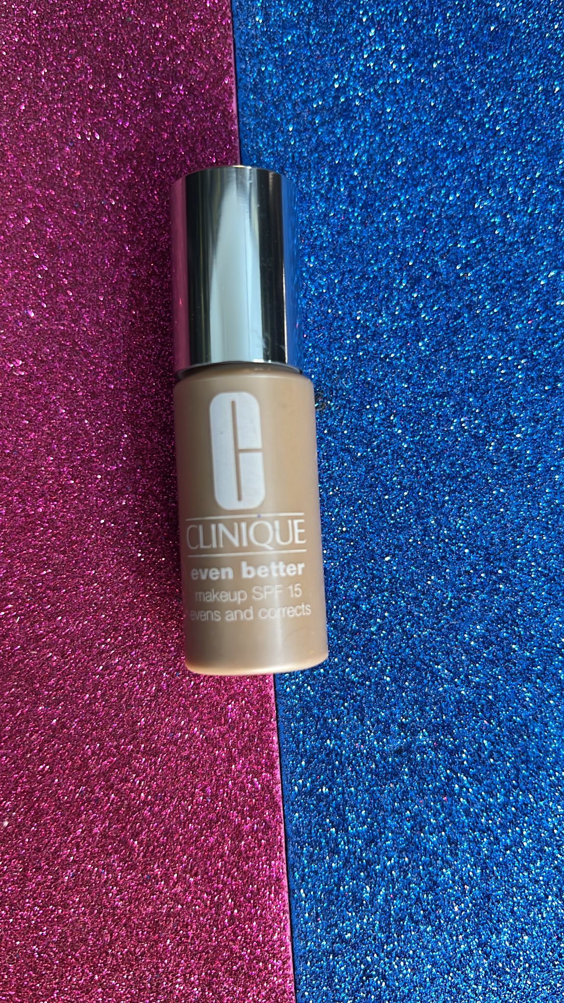 Mini Size Clinique Fondotinta Anti-Macchie Even Better SPF15 Tester 8ml - Profumo Web