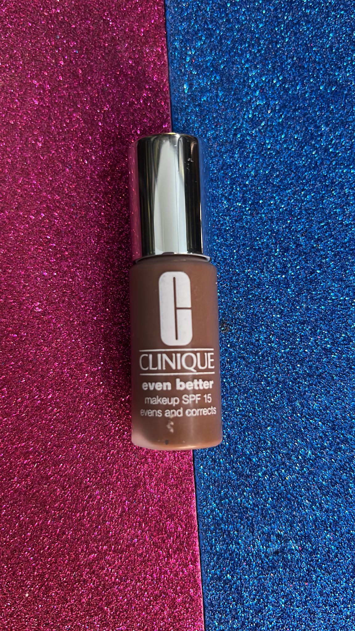 Mini Size Clinique Fondotinta Anti-Macchie Even Better SPF15 Tester 8ml - Profumo Web
