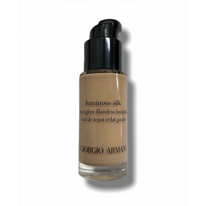 armani-luminous-silk-foundation-fondotinta-liquido-leggero-18ml (2)