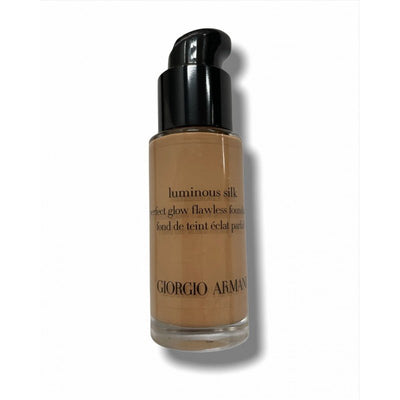 armani-luminous-silk-foundation-fondotinta-liquido-leggero-18ml (4)