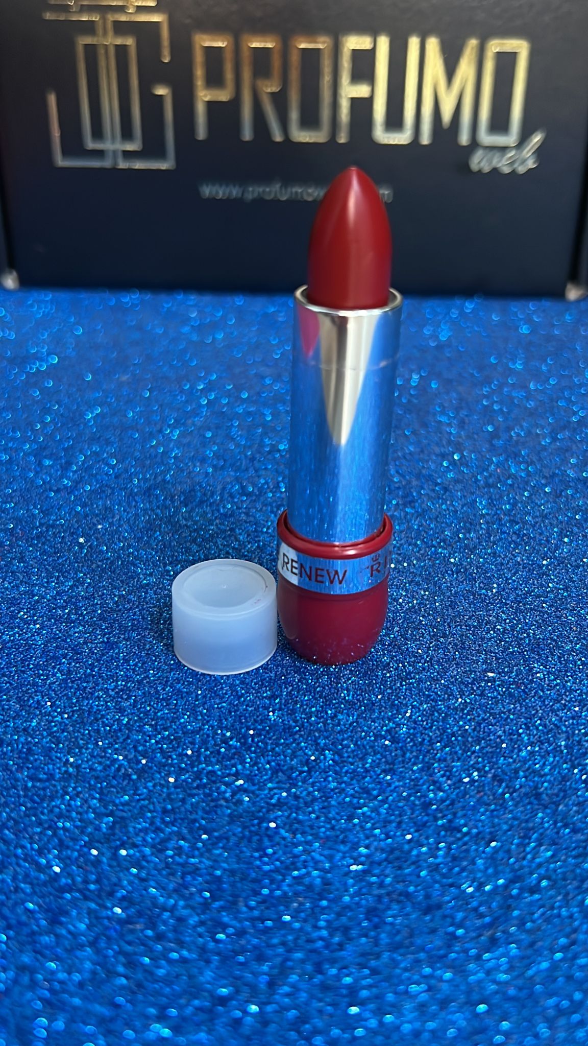 RIMMEL ROSSETTO STICK IDRATANTE MOISTURE RENEW CON TAPPO DI PLASTICA TESTER - Profumo Web